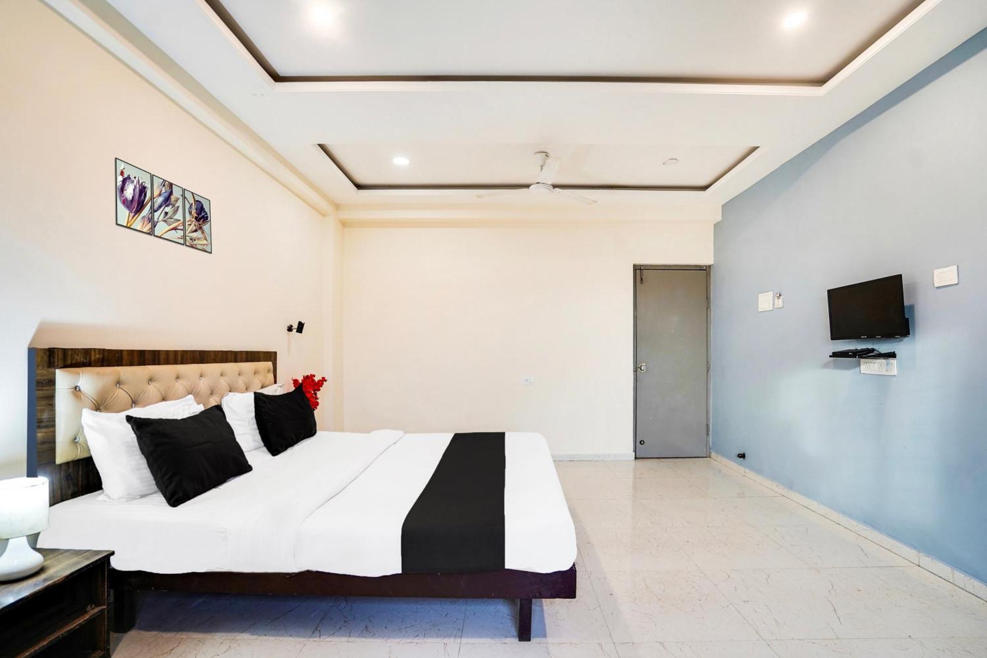 Hotel OYO Flagship 39712 Orient Royale Nagpur Rāipur Esterno foto