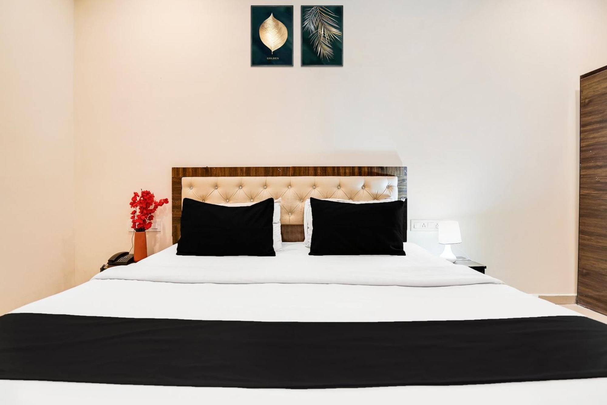 Hotel OYO Flagship 39712 Orient Royale Nagpur Rāipur Esterno foto