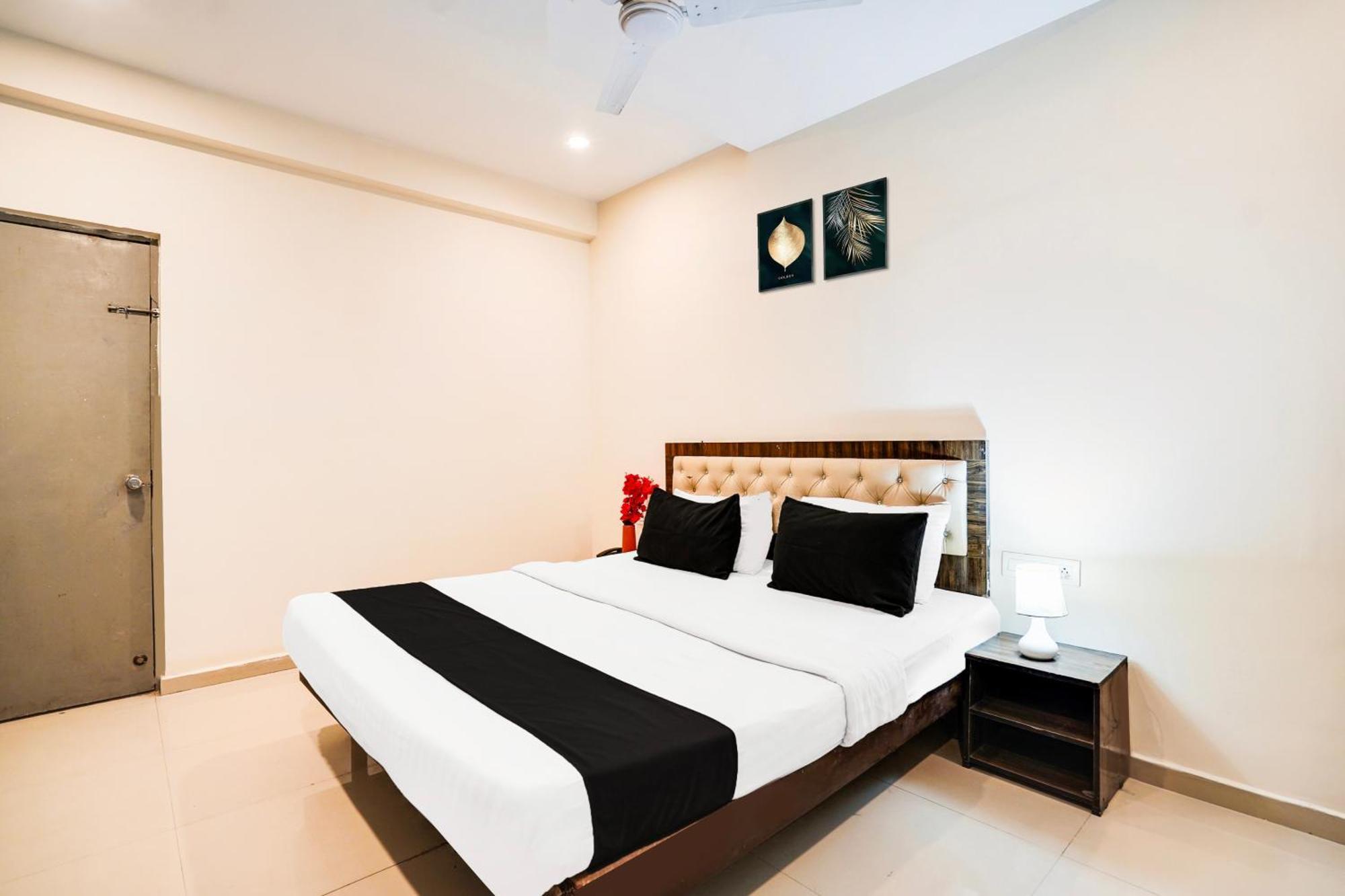 Hotel OYO Flagship 39712 Orient Royale Nagpur Rāipur Esterno foto